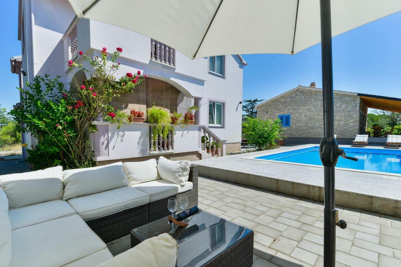 Crno Appartement