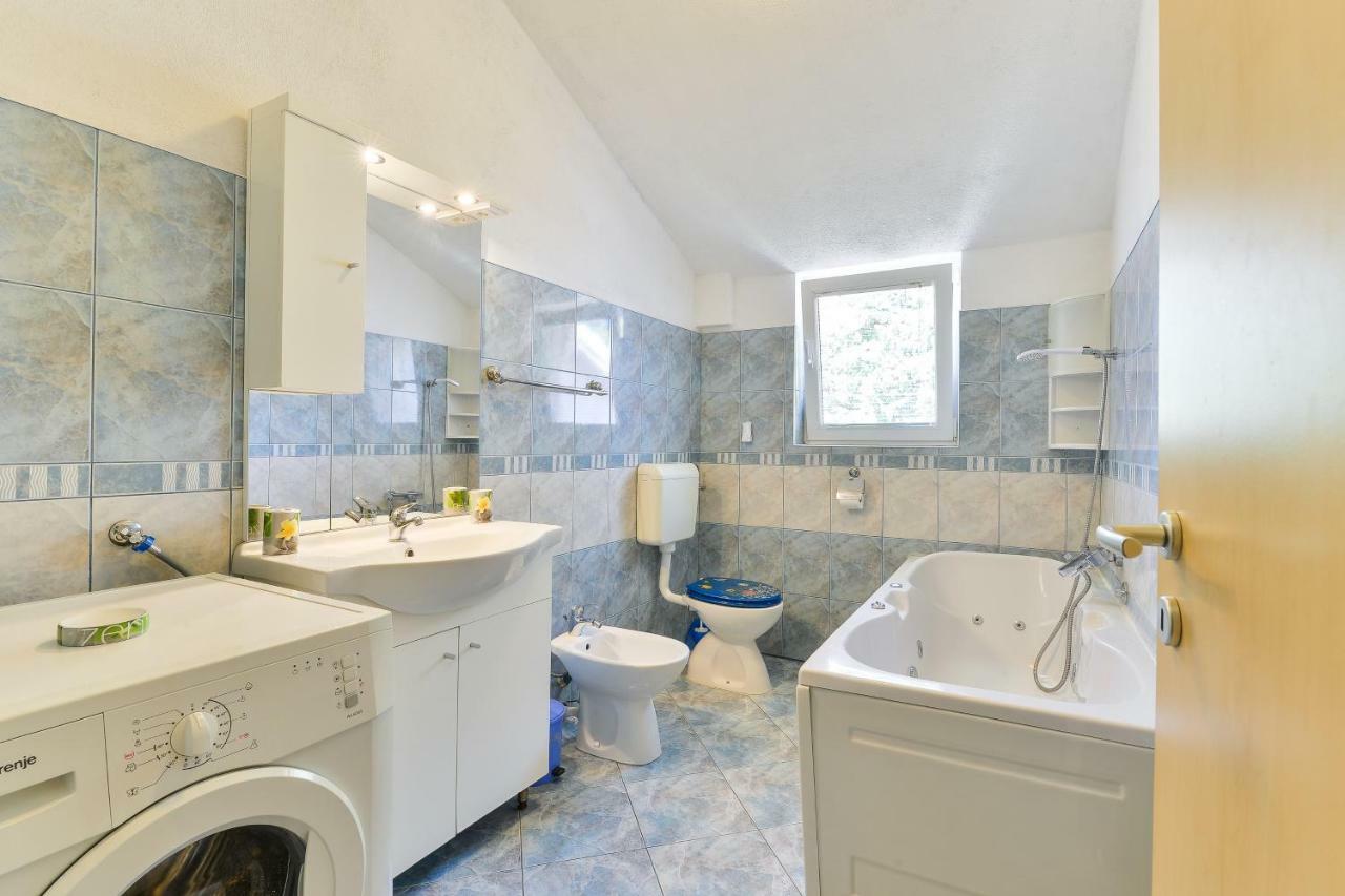 Appartement Crno Zadar